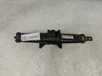 2015 Toyota Camry Spare Scissor Car Jack 1500072 - Oemusedautoparts1.com