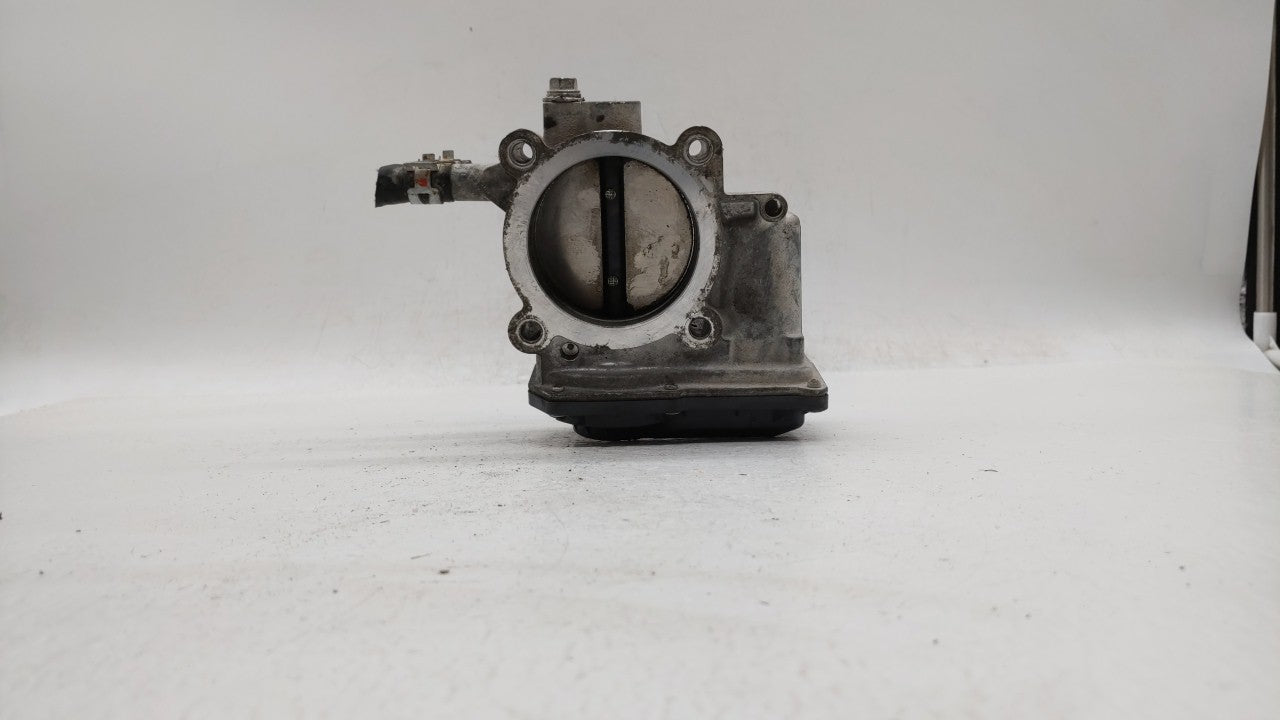 2010-2017 Toyota Camry Throttle Body P/N:22030-0V010 Fits Fits 2009 2010 2011 2012 2013 2014 2015 2016 2017 2018 OEM Used Au