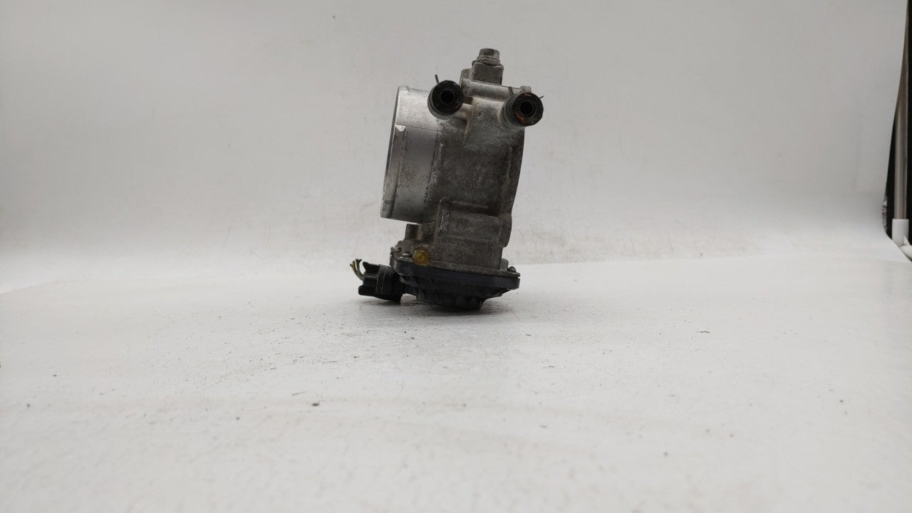2010-2017 Toyota Camry Throttle Body P/N:22030-0V010 Fits Fits 2009 2010 2011 2012 2013 2014 2015 2016 2017 2018 OEM Used Au