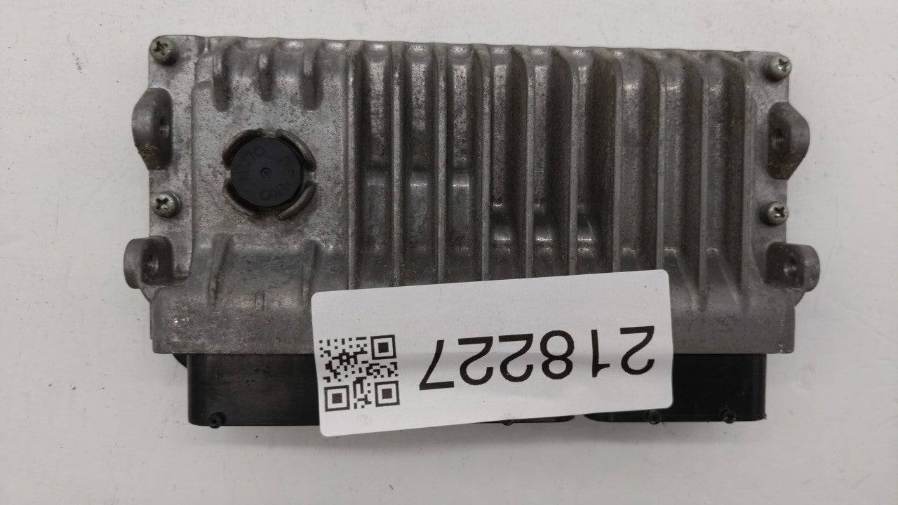 2015 Toyota Camry PCM Engine Control Computer ECU ECM PCU OEM P/N:89661-06N10 89661-06N11 Fits OEM Used Auto Parts - Oemused