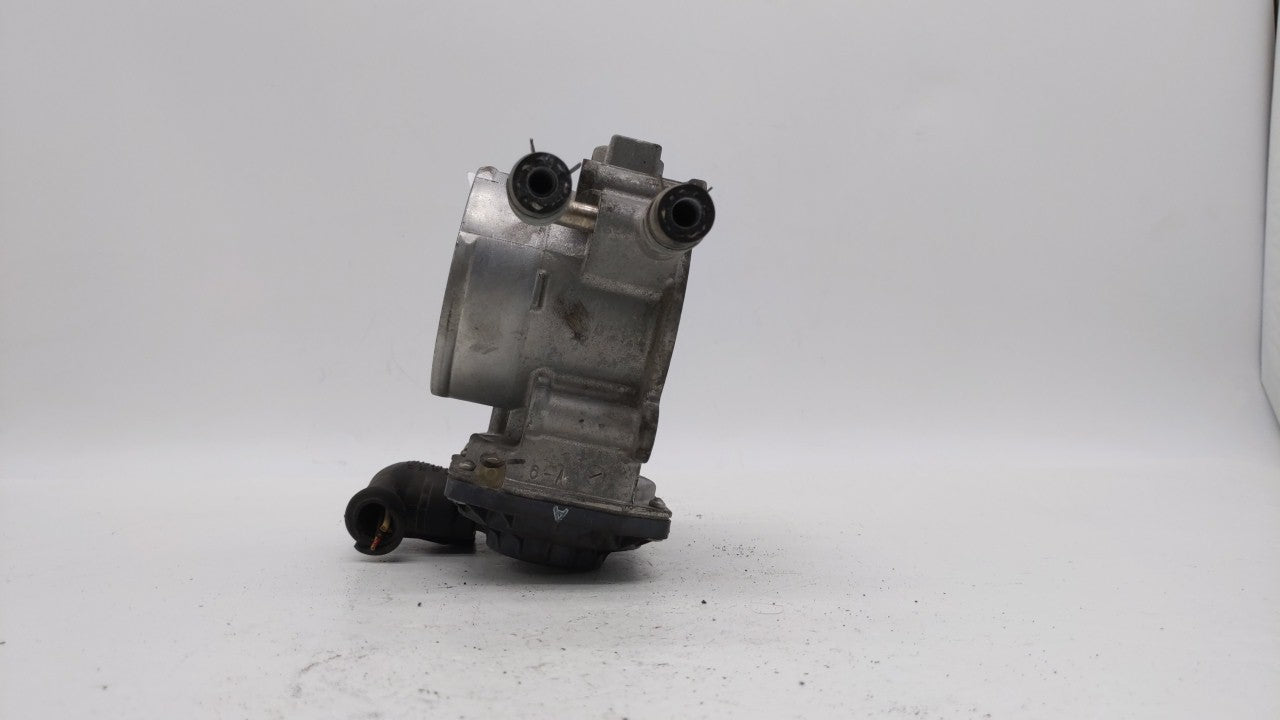 2010-2017 Toyota Camry Throttle Body P/N:22030-0V010 Fits Fits 2009 2010 2011 2012 2013 2014 2015 2016 2017 2018 OEM Used Au
