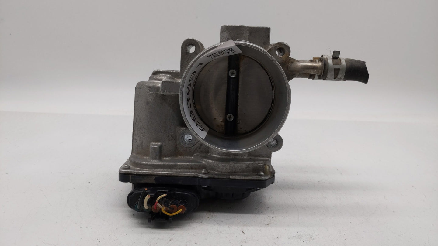2010-2017 Toyota Camry Throttle Body P/N:22030-36010 22030-0V010 Fits Fits 2009 2010 2011 2012 2013 2014 2015 2016 2017 2018