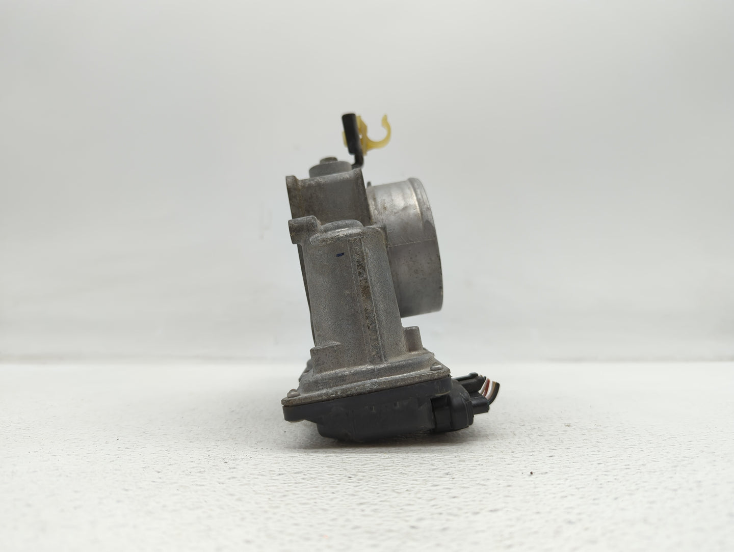 2010-2017 Toyota Camry Throttle Body P/N:22030-36010 22030-0V010 Fits Fits 2009 2010 2011 2012 2013 2014 2015 2016 2017 2018