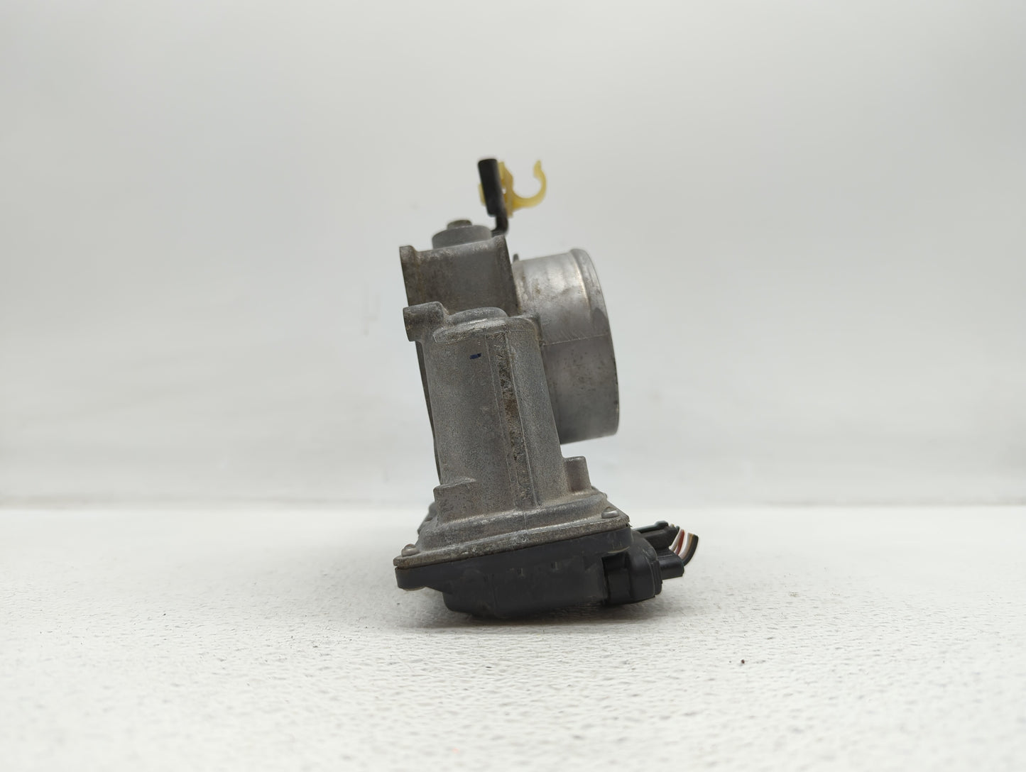 2010-2017 Toyota Camry Throttle Body P/N:22030-36010 22030-0V010 Fits Fits 2009 2010 2011 2012 2013 2014 2015 2016 2017 2018