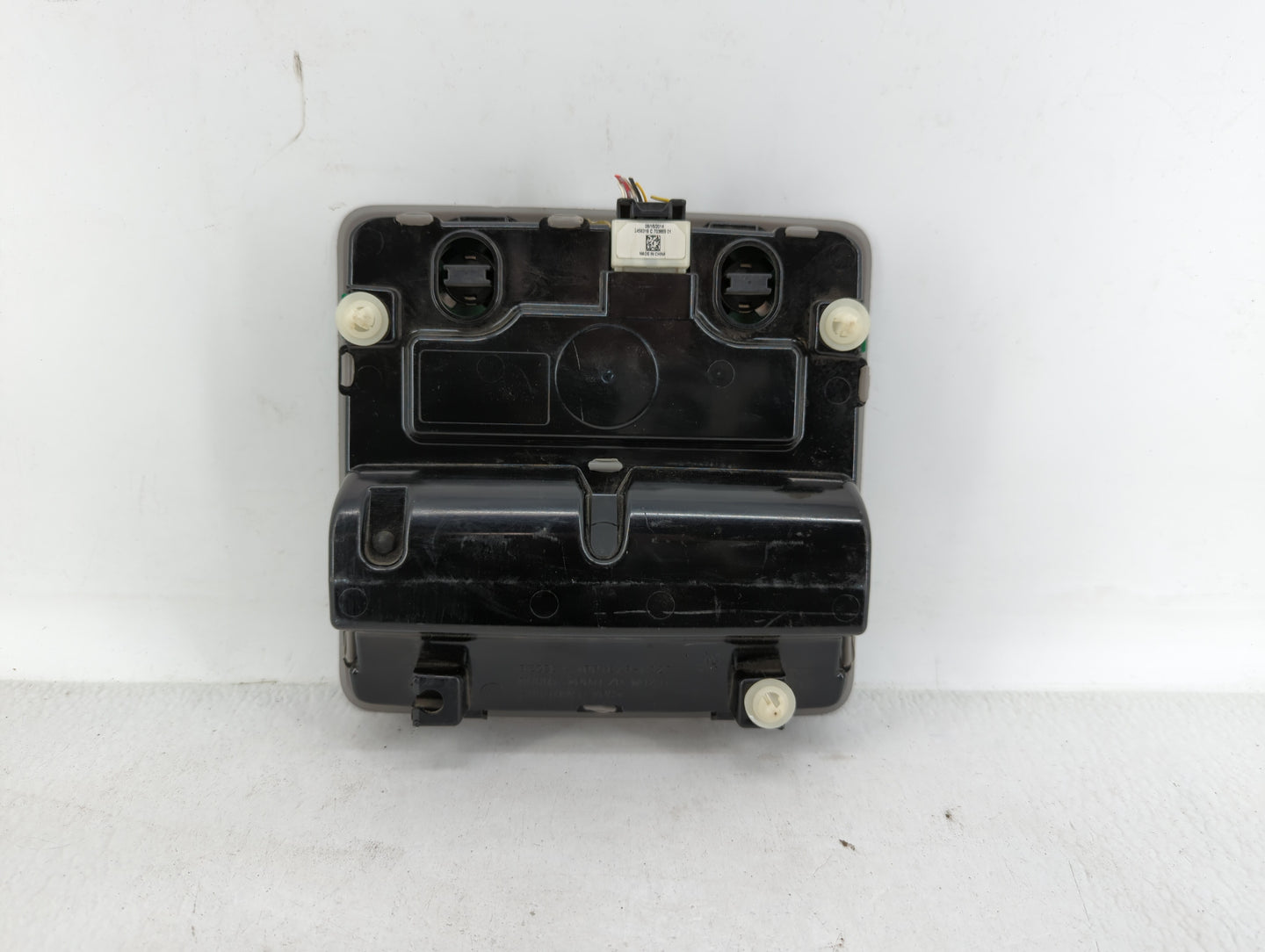 2015 Toyota Camry Overhead Roof Console - Oemusedautoparts1.com