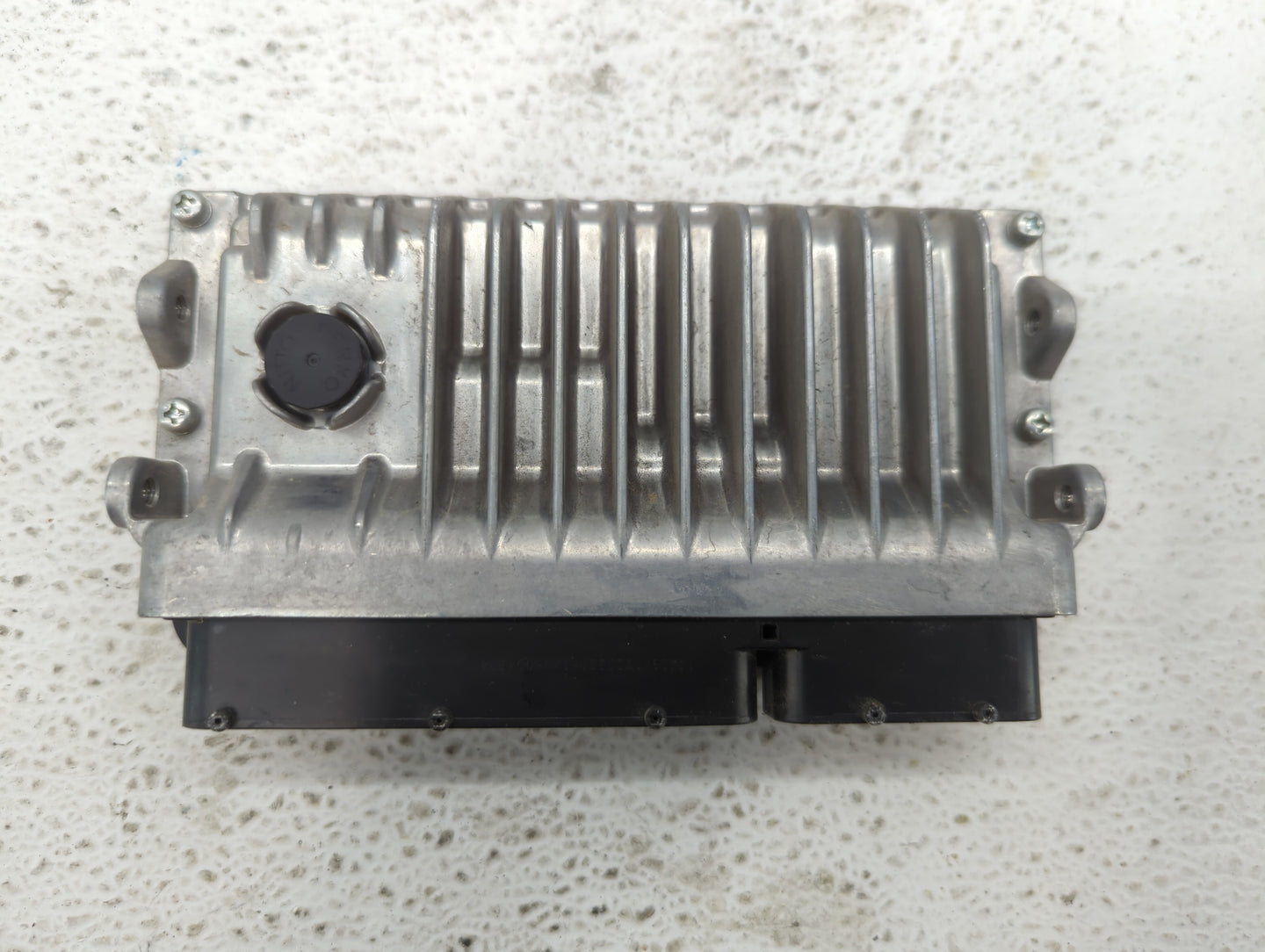 2015 Toyota Camry PCM Engine Control Computer ECU ECM PCU OEM P/N:89661-06N10 89661-06N11 Fits OEM Used Auto Parts - Oemused