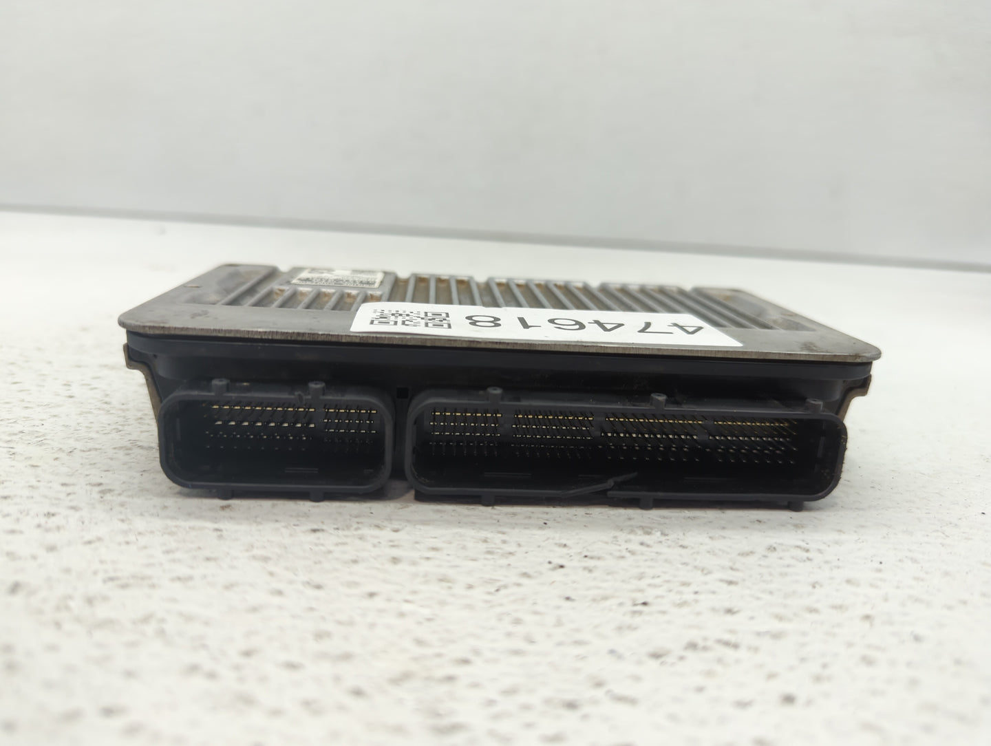 2015 Toyota Camry PCM Engine Control Computer ECU ECM PCU OEM P/N:89661-06N10 89661-06N11 Fits OEM Used Auto Parts - Oemused