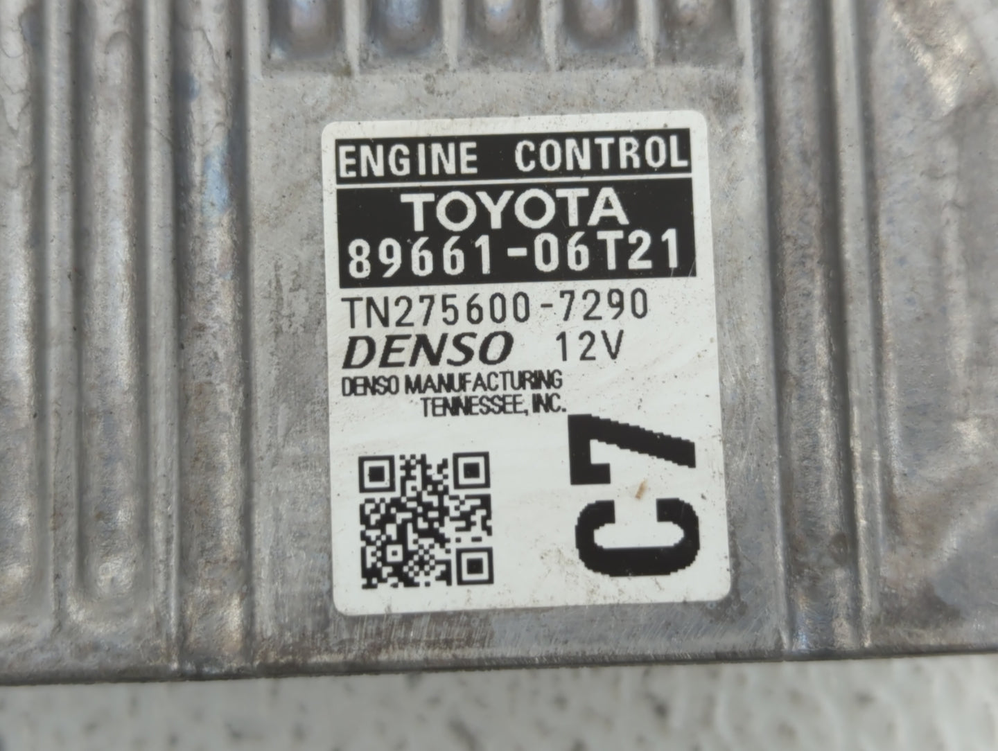 2015 Toyota Camry PCM Engine Control Computer ECU ECM PCU OEM P/N:89661-06T20 89661-06T21 Fits OEM Used Auto Parts - Oemused