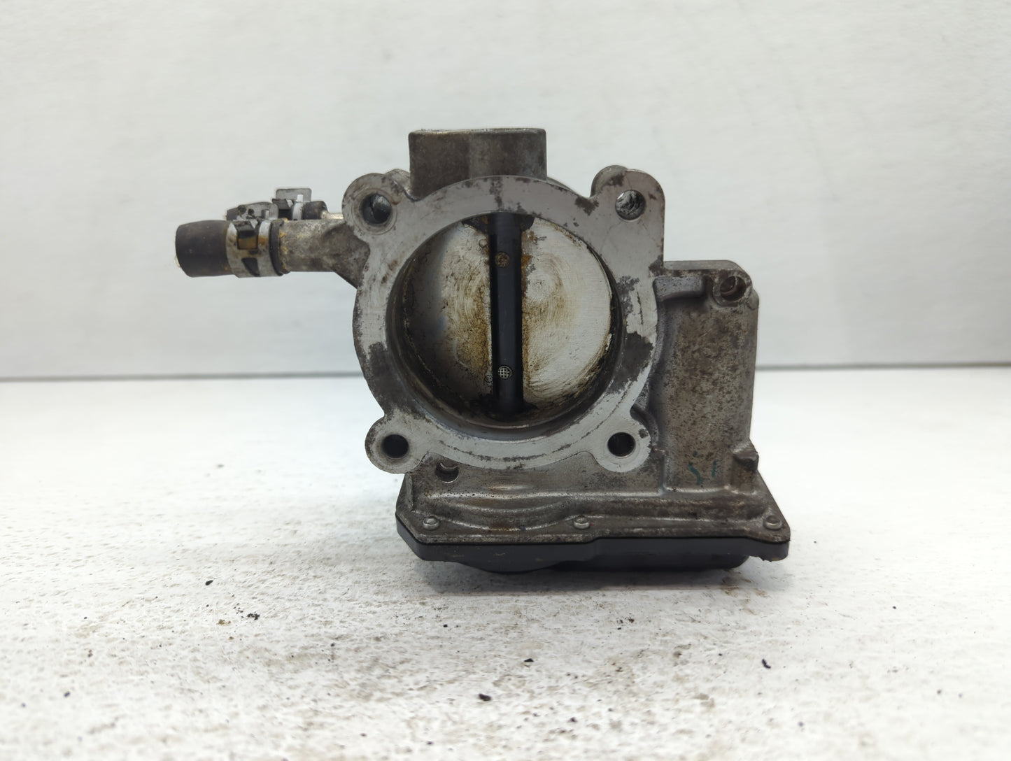 2010-2017 Toyota Camry Throttle Body P/N:22030-0V010 Fits Fits 2009 2010 2011 2012 2013 2014 2015 2016 2017 2018 2019 OEM Us