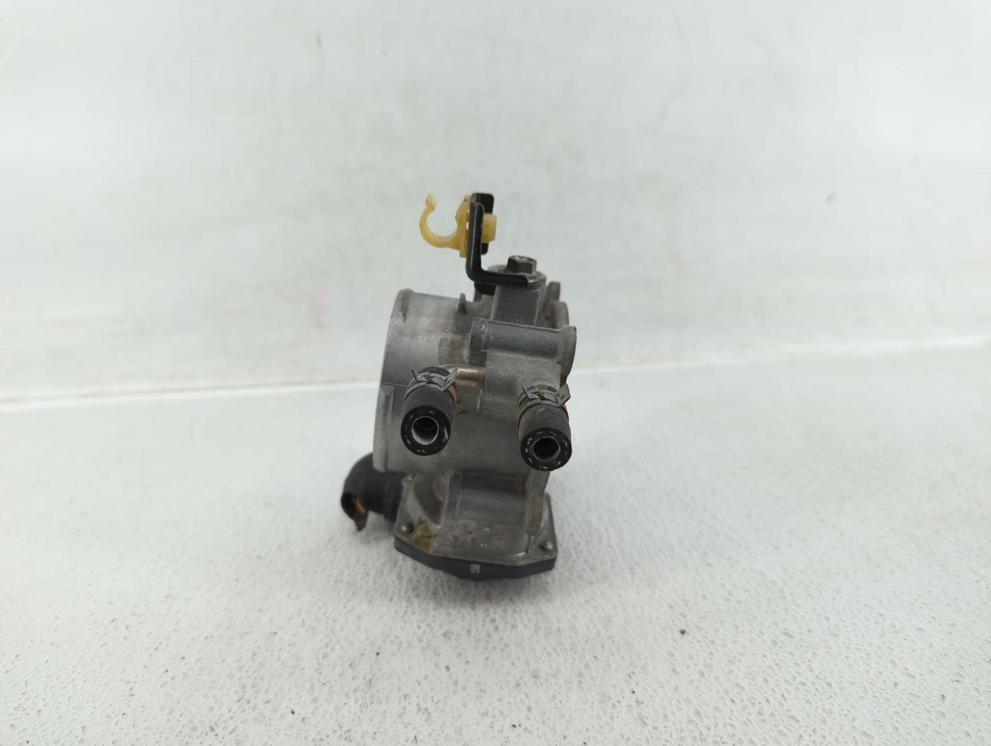 2010-2017 Toyota Camry Throttle Body P/N:22030-0V010 Fits Fits 2009 2010 2011 2012 2013 2014 2015 2016 2017 2018 2019 OEM Us