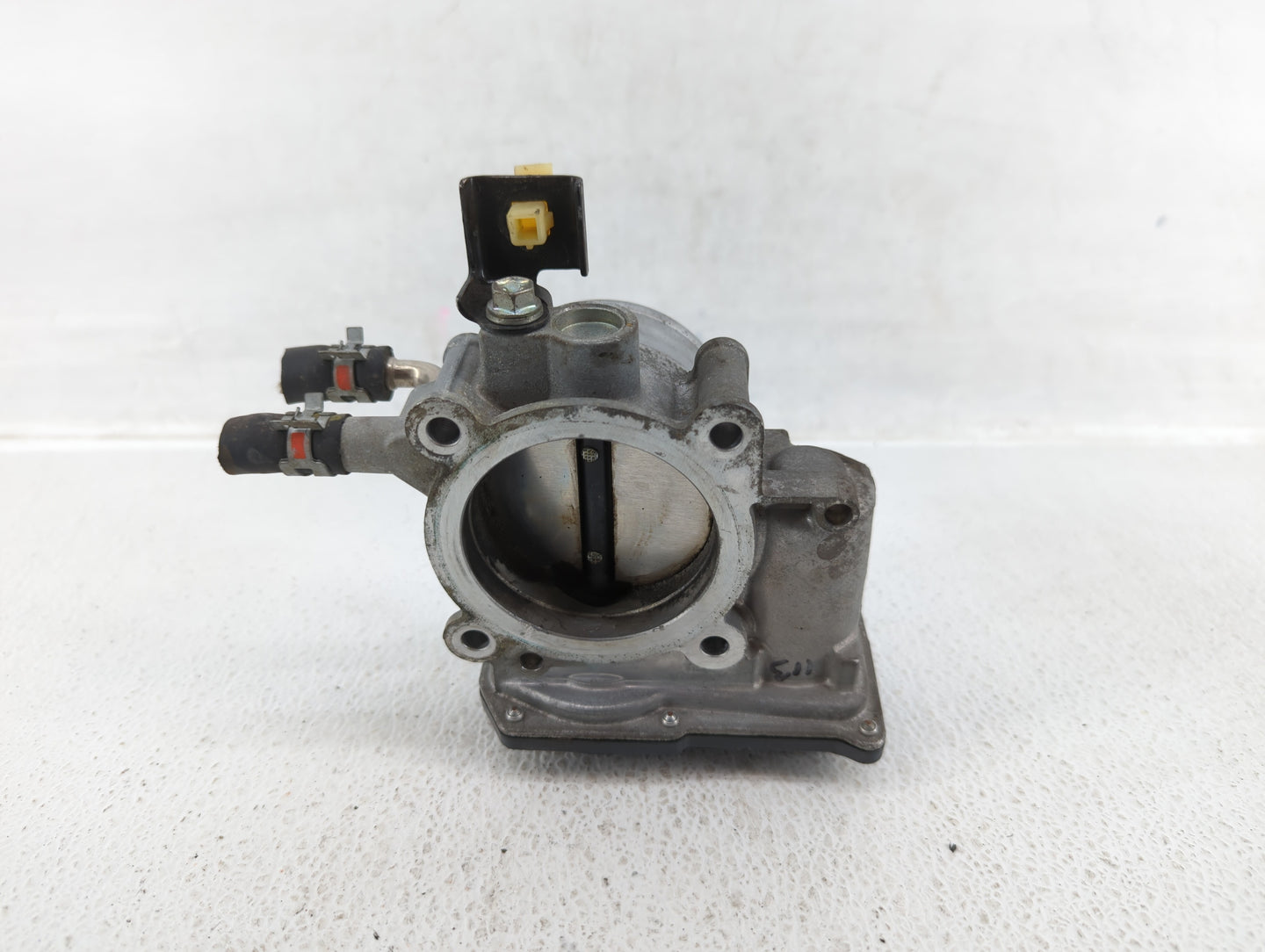 2010-2017 Toyota Camry Throttle Body P/N:22030-0V010 Fits Fits 2009 2010 2011 2012 2013 2014 2015 2016 2017 2018 2019 OEM Us