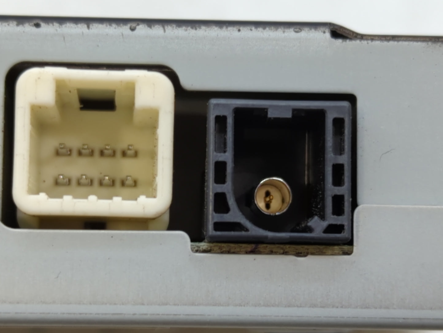 Toyota Camry Chassis Control Module Ccm Bcm Body Control 86180-0e011 - Oemusedautoparts1.com