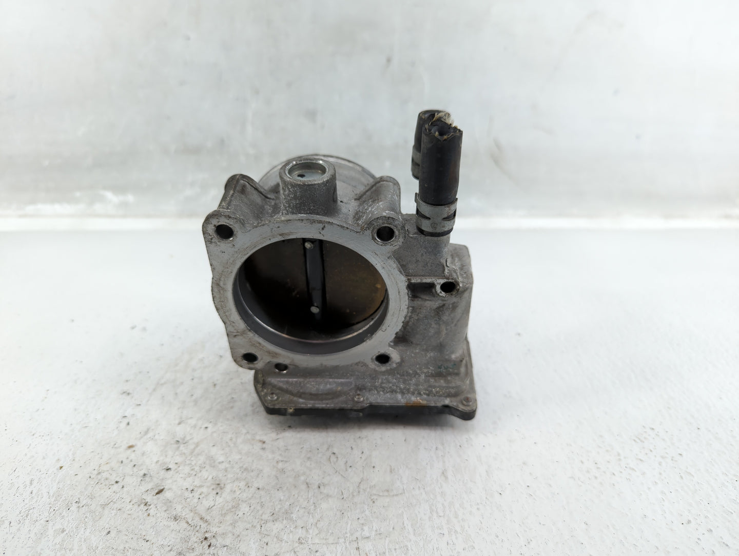 2007-2017 Toyota Camry Throttle Body P/N:22030-0P050 Fits OEM Used Auto Parts - Oemusedautoparts1.com