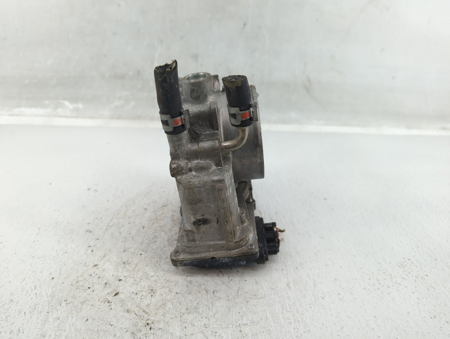 2007-2017 Toyota Camry Throttle Body P/N:22030-0P050 Fits OEM Used Auto Parts - Oemusedautoparts1.com