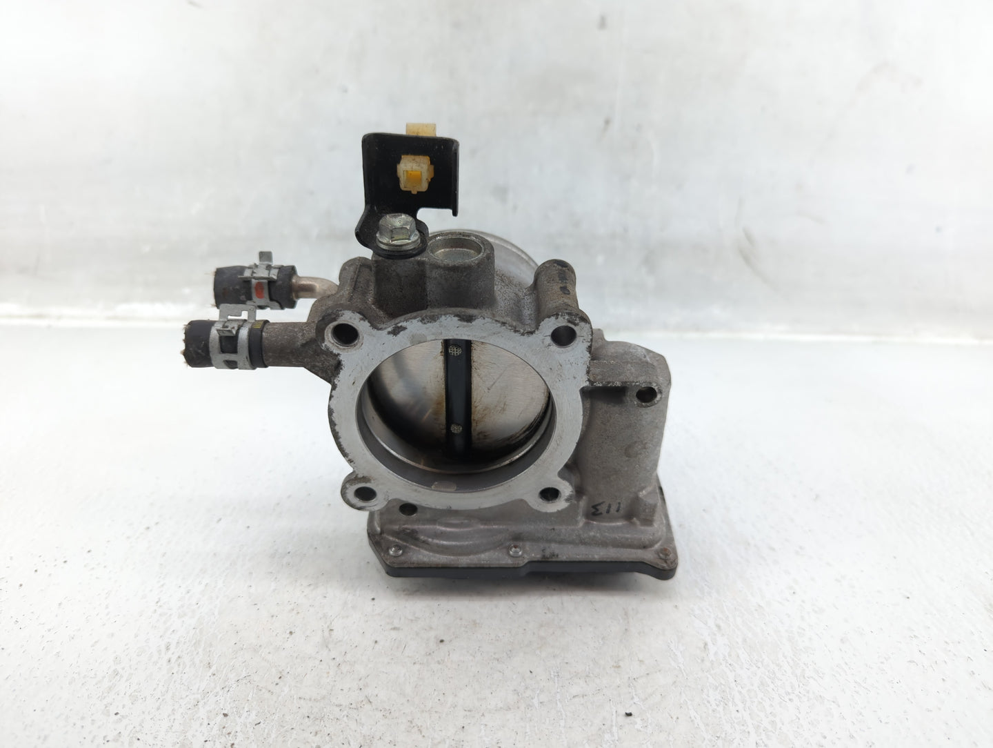 2010-2017 Toyota Camry Throttle Body P/N:220300V010 22030-0V010 Fits Fits 2009 2010 2011 2012 2013 2014 2015 2016 2017 2018 
