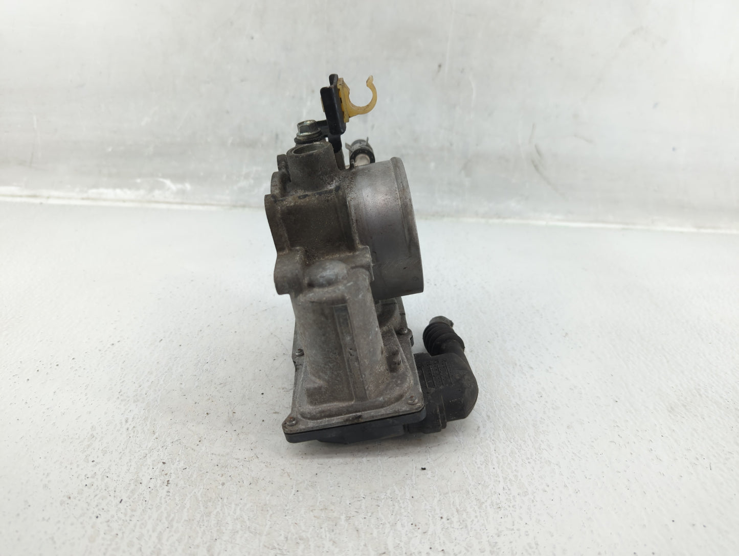 2010-2017 Toyota Camry Throttle Body P/N:220300V010 22030-0V010 Fits Fits 2009 2010 2011 2012 2013 2014 2015 2016 2017 2018 