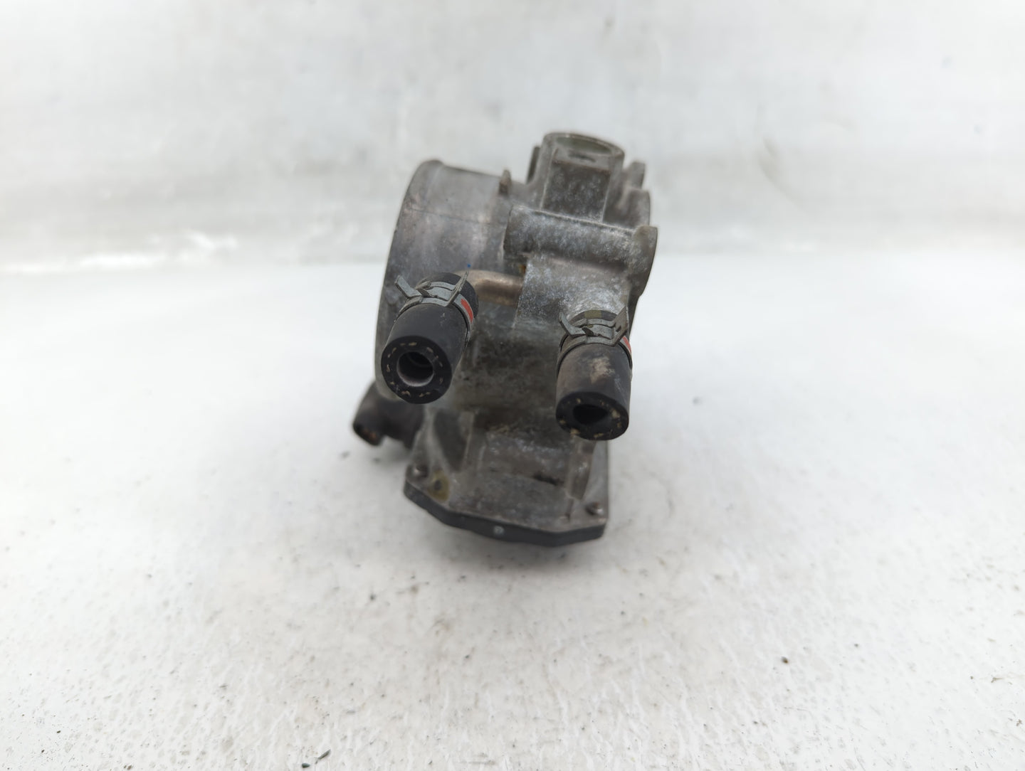 2010-2017 Toyota Camry Throttle Body P/N:22030-0V010 Fits Fits 2009 2010 2011 2012 2013 2014 2015 2016 2017 2018 2019 OEM Us