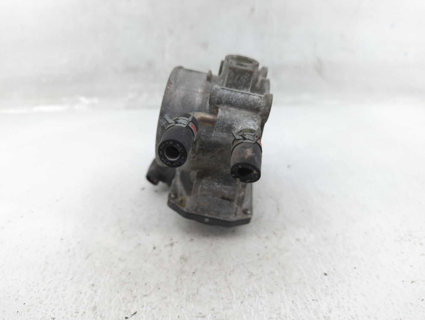 2010-2017 Toyota Camry Throttle Body P/N:22030-0V010 Fits Fits 2009 2010 2011 2012 2013 2014 2015 2016 2017 2018 2019 OEM Us