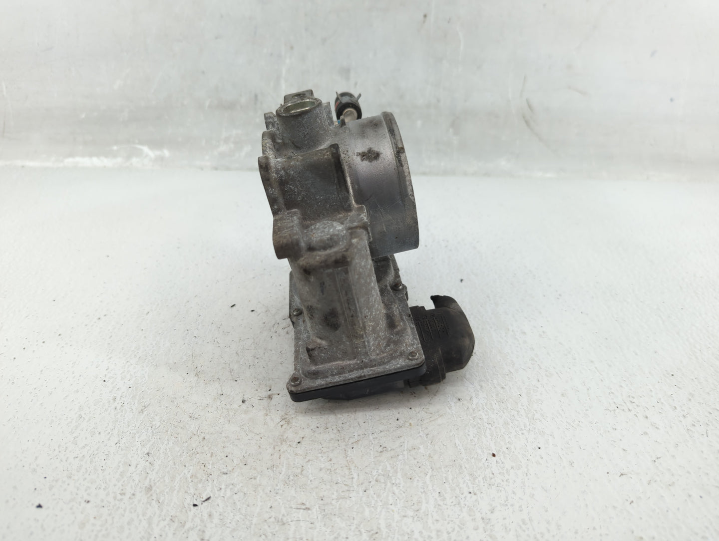 2010-2017 Toyota Camry Throttle Body P/N:22030-0V010 Fits Fits 2009 2010 2011 2012 2013 2014 2015 2016 2017 2018 2019 OEM Us