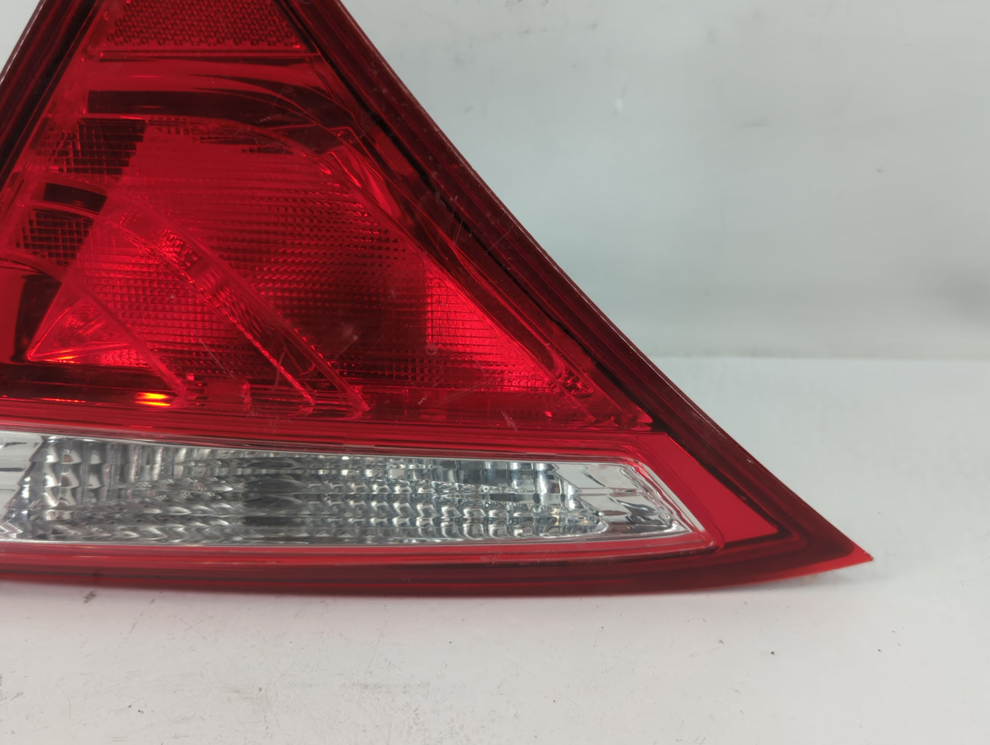2015-2017 Toyota Camry Tail Light Assembly Passenger Right OEM P/N:945 235 Fits Fits 2015 2016 2017 OEM Used Auto Parts - Oe
