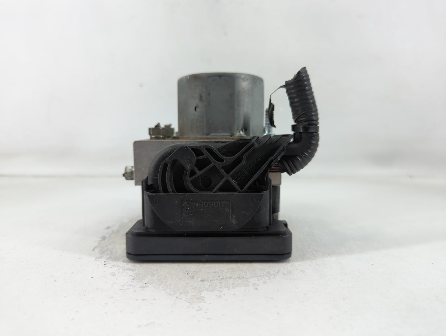 2015-2017 Toyota Camry ABS Pump Control Module Replacement P/N:44540-06180 269 664 Fits Fits 2015 2016 2017 OEM Used Auto Pa