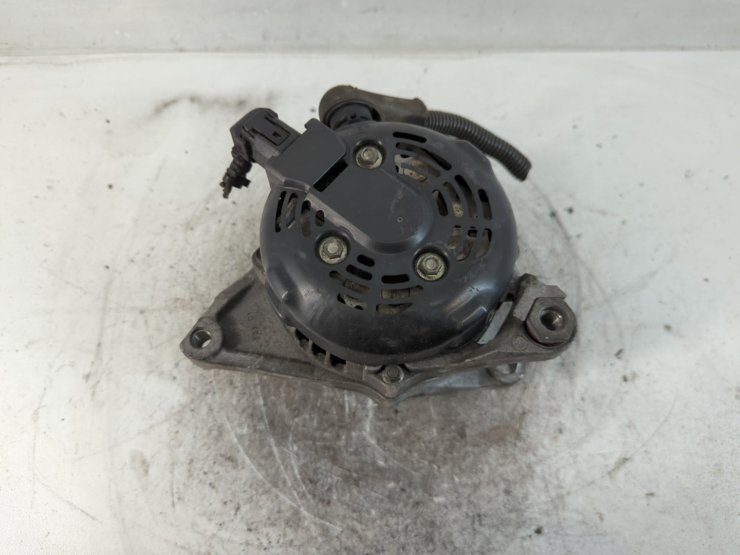 2015-2017 Toyota Camry Alternator Replacement Generator Charging Assembly Engine OEM Fits Fits 2013 2014 2015 2016 2017 2018