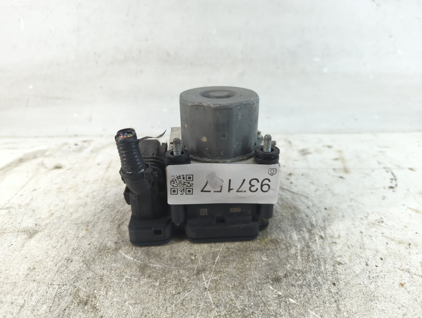 2015-2017 Toyota Camry ABS Pump Control Module Replacement P/N:44540-06180 Fits Fits 2015 2016 2017 OEM Used Auto Parts - Oe