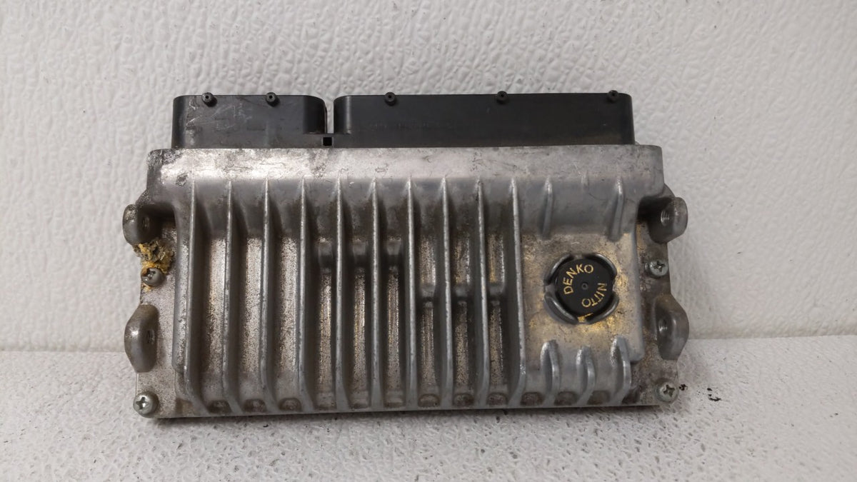2015 Toyota Camry PCM Engine Control Computer ECU ECM PCU OEM P/N:89661-06T21 89661-06T20 OEM Used Auto Parts - Oemusedautop
