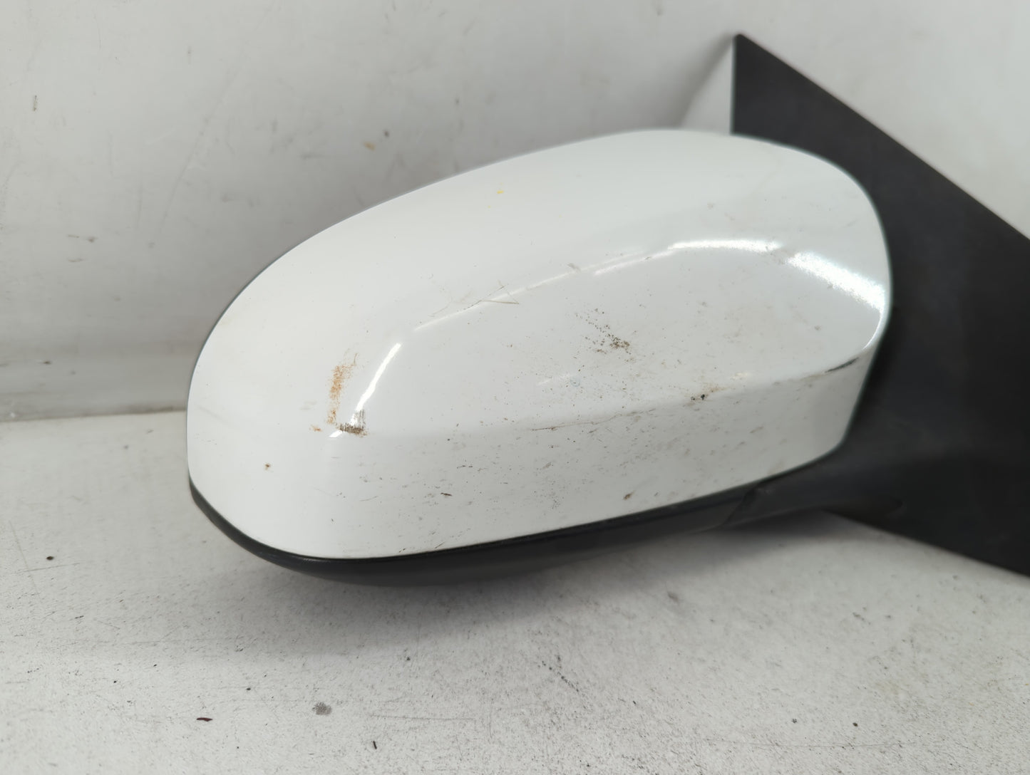 2014-2019 Toyota Corolla Passenger Side View Mirror - Right Door Mirror OEM Used - Oemusedautoparts1.com