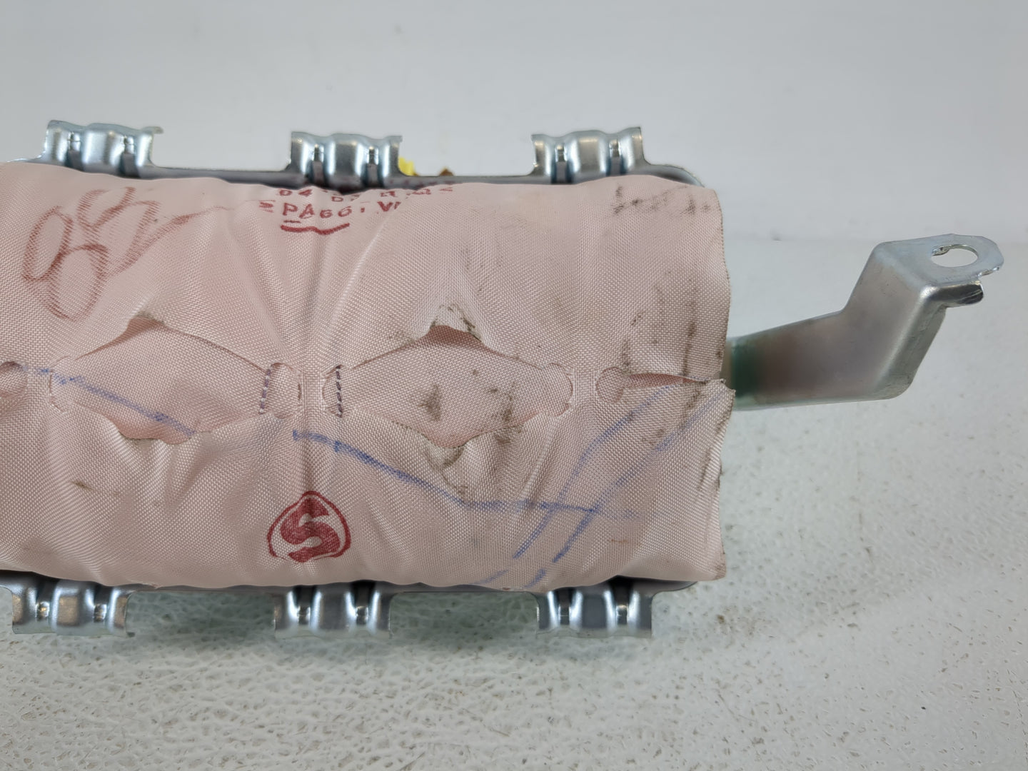 2014-2019 Toyota Corolla Air Bag Passenger Right Dashboard OEM P/N:075525814KU0 Fits Fits 2014 2015 2016 2017 2018 2019 OEM 