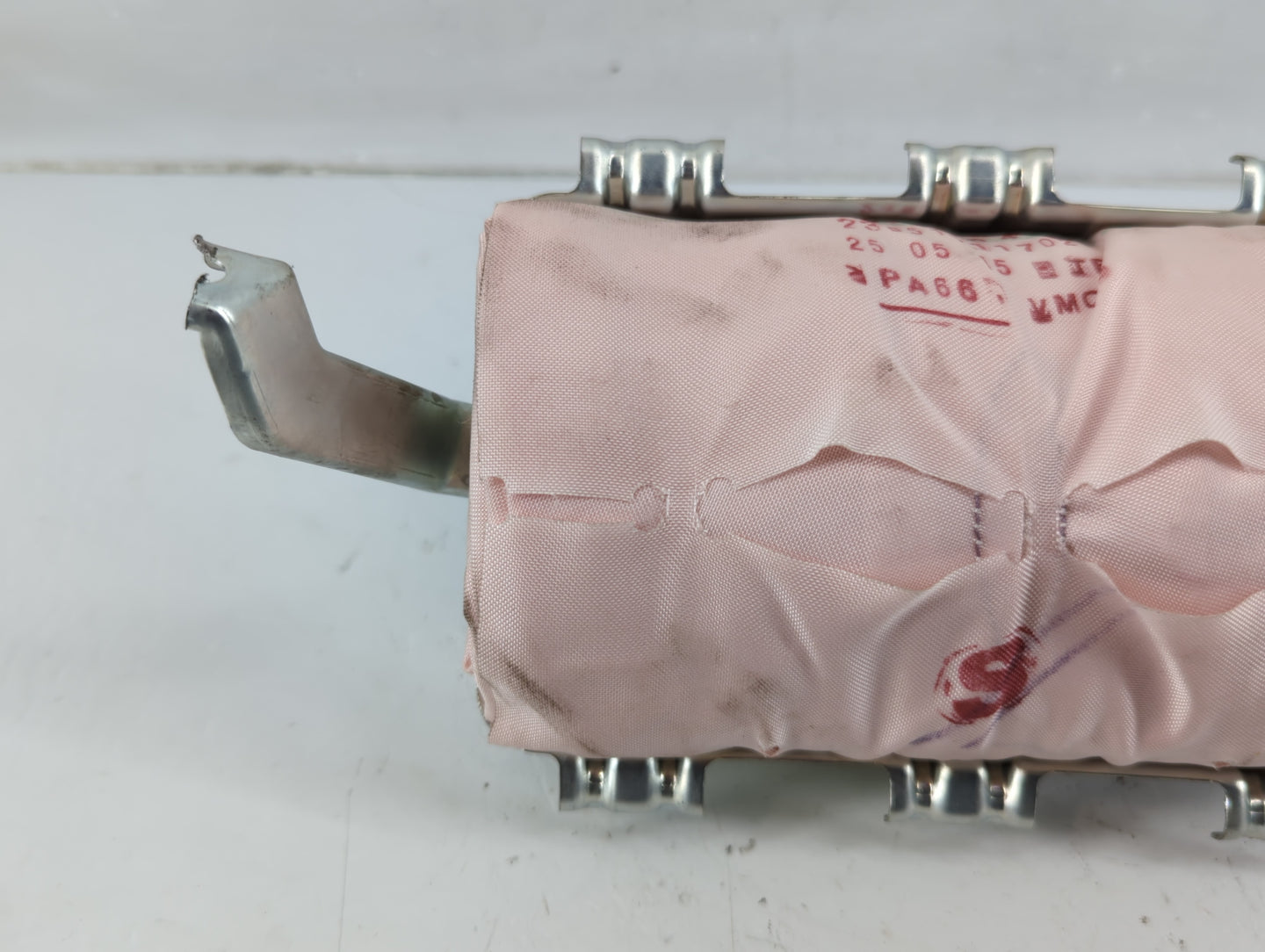 2014-2019 Toyota Corolla Air Bag Passenger Right Dashboard OEM P/N:056092615KU0 Fits Fits 2014 2015 2016 2017 2018 2019 OEM 