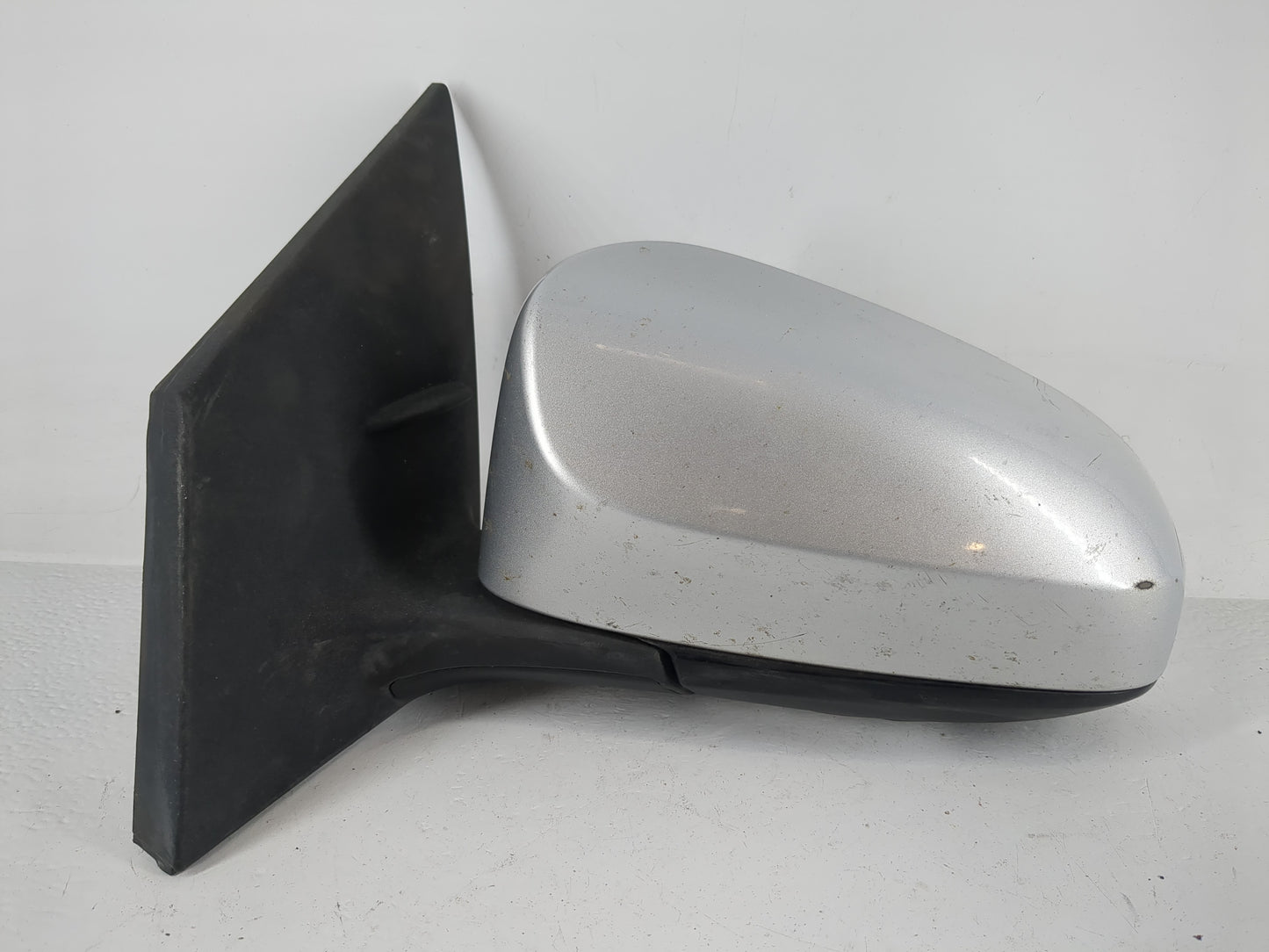 2014-2019 Toyota Corolla Driver Side View Mirror - Left Door Mirror OEM Used - Oemusedautoparts1.com