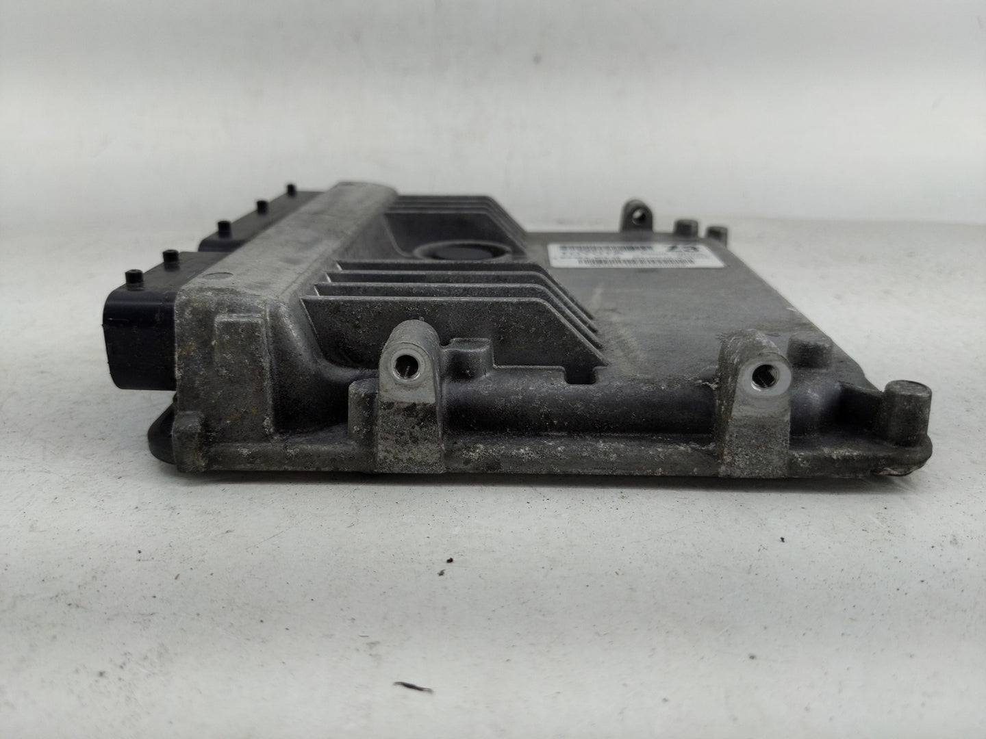 2015-2016 Toyota Corolla PCM Engine Control Computer ECU ECM PCU OEM P/N:89661-0Z630 Fits Fits 2015 2016 OEM Used Auto Parts