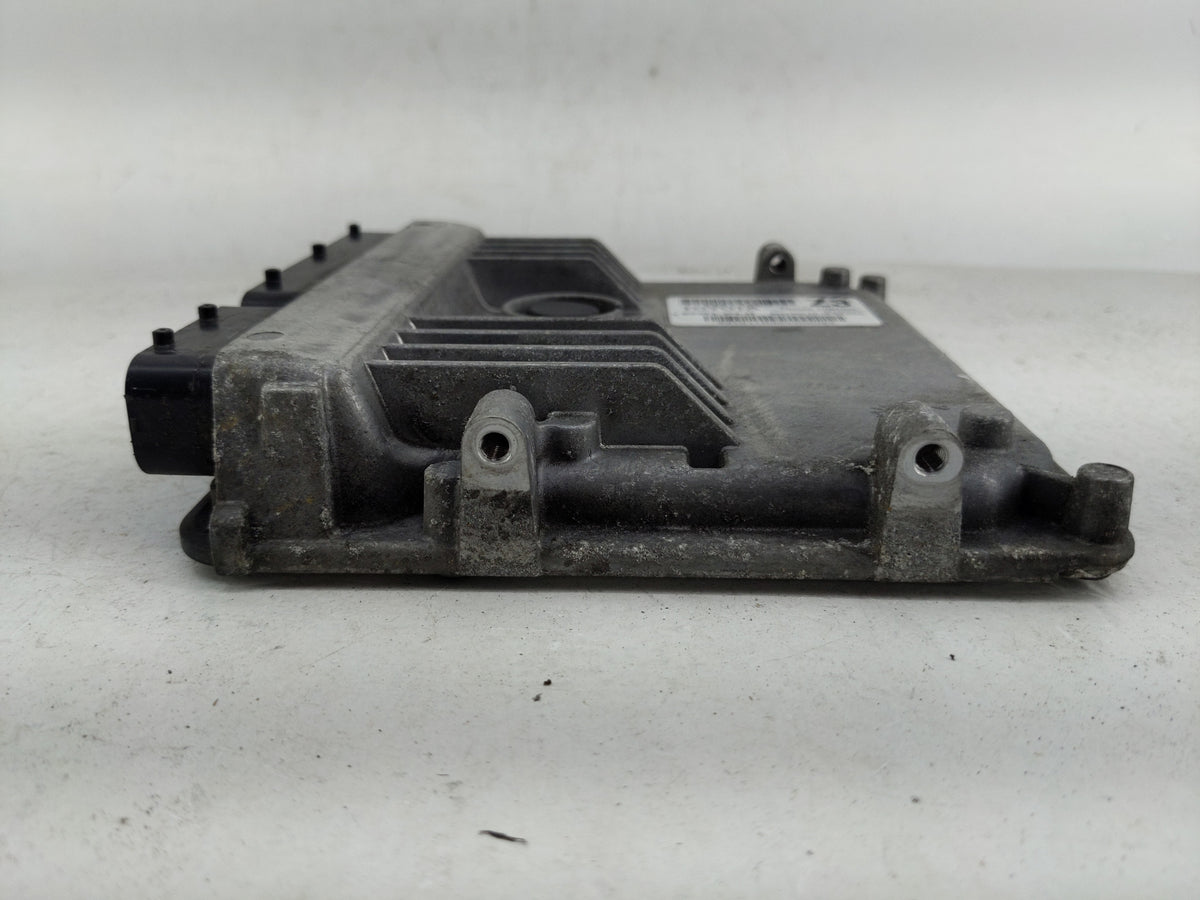 2015-2016 Toyota Corolla PCM Engine Control Computer ECU ECM PCU OEM P/N:89661-0Z630 Fits 2015 2016 OEM Used Auto Parts - Oe