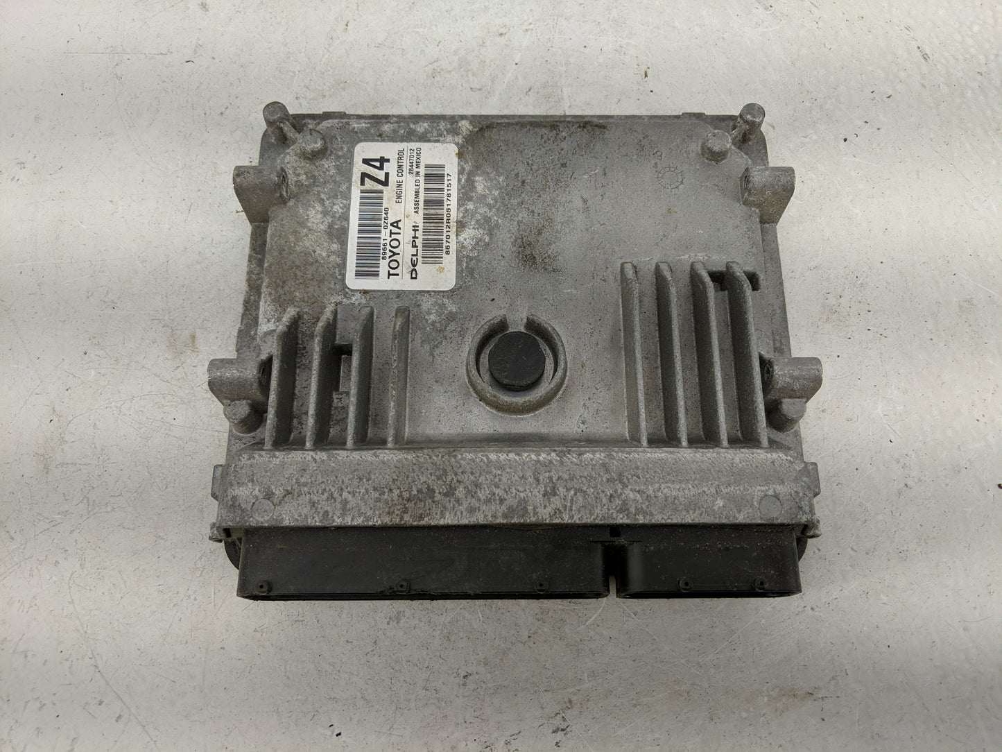 2015-2016 Toyota Corolla PCM Engine Control Computer ECU ECM PCU OEM P/N:89661-0Z640 Z4 Fits Fits 2015 2016 OEM Used Auto Pa
