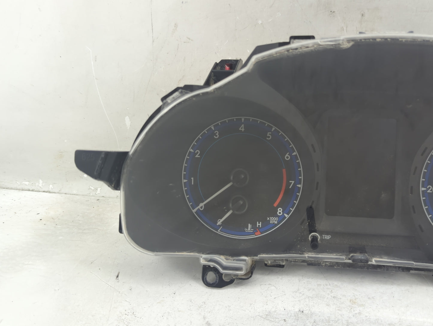 2014-2016 Toyota Corolla Instrument Cluster Speedometer Gauges P/N:TN157570-2690 83800-0ZX51-00 Fits Fits 2014 2015 2016 OEM