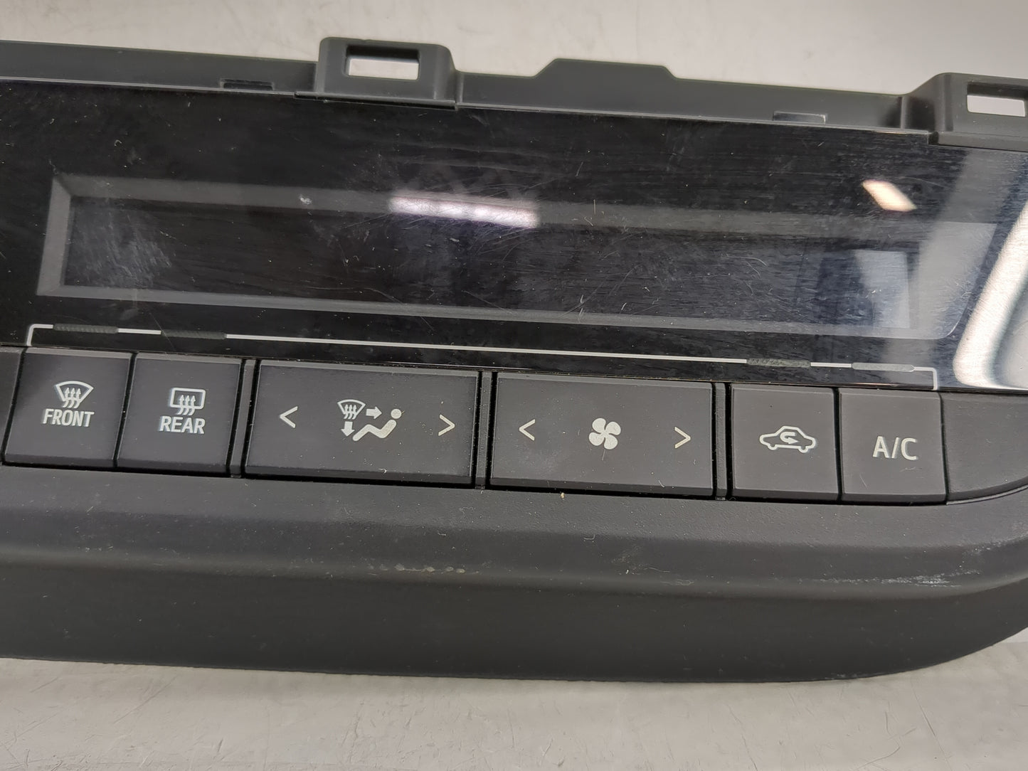 2014-2016 Toyota Corolla Climate Control Module Temperature AC/Heater Replacement P/N:55900-02500 Fits Fits 2014 2015 2016 O