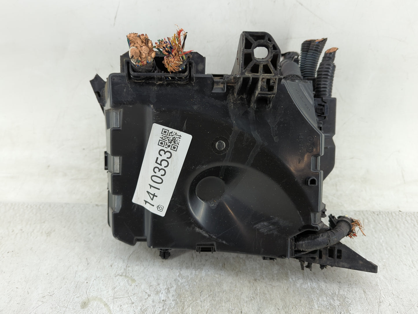 2014-2019 Toyota Corolla Fusebox Fuse Box Panel Relay Module Fits Fits 2014 2015 2016 2017 2018 2019 OEM Used Auto Parts - O