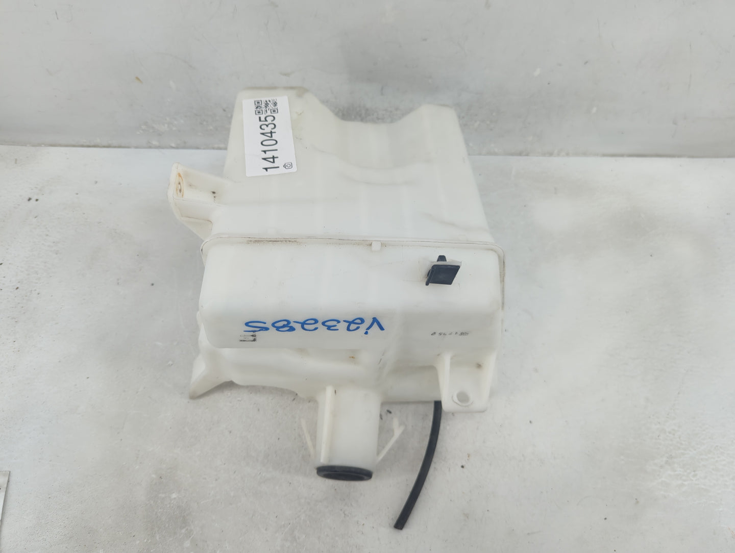2014-2019 Toyota Corolla Windshield Washer Fluid Reservoir Bottle Oem - Oemusedautoparts1.com