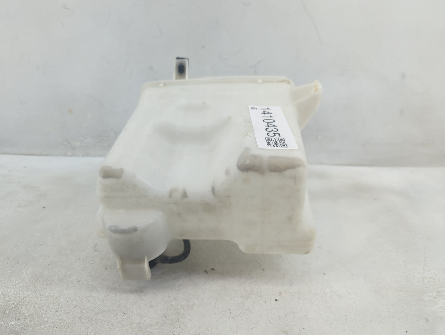 2014-2019 Toyota Corolla Windshield Washer Fluid Reservoir Bottle Oem - Oemusedautoparts1.com