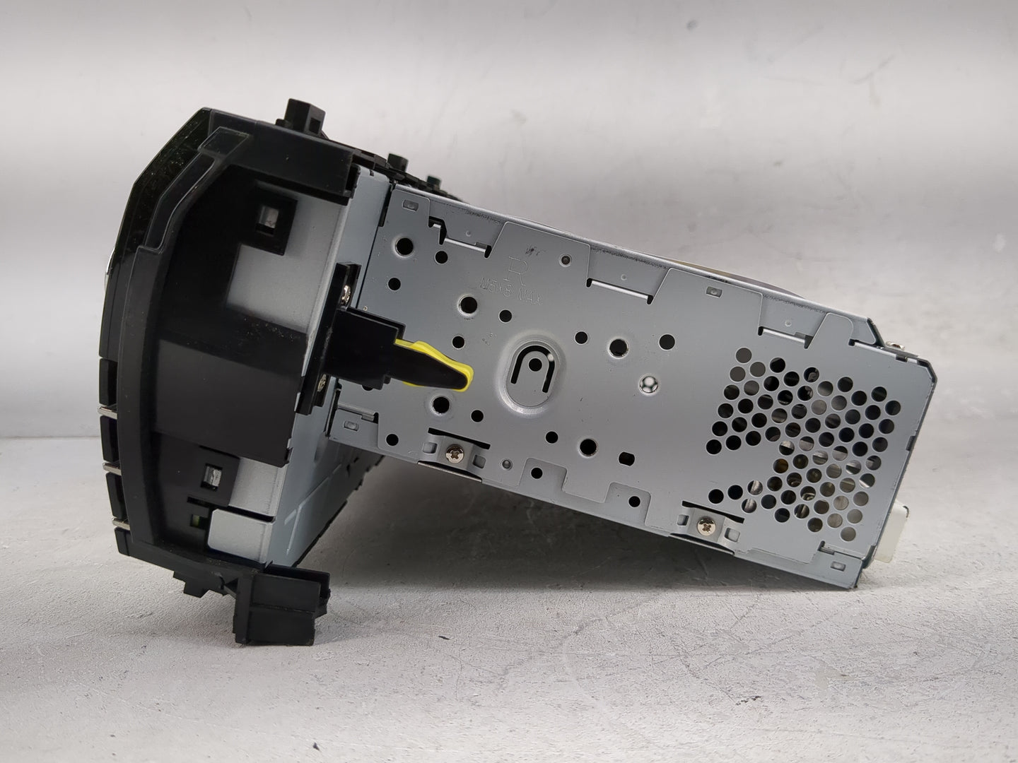 2014-2016 Toyota Corolla Radio AM FM Cd Player Receiver Replacement P/N:86140-02050 Fits Fits 2014 2015 2016 OEM Used Auto P