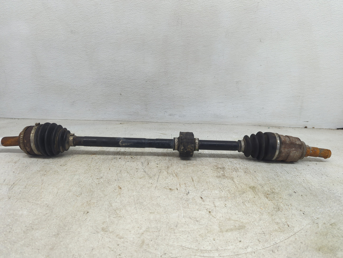 2009-2019 Toyota Corolla Axle Shaft Front Passenger Cv C/v - Oemusedautoparts1.com