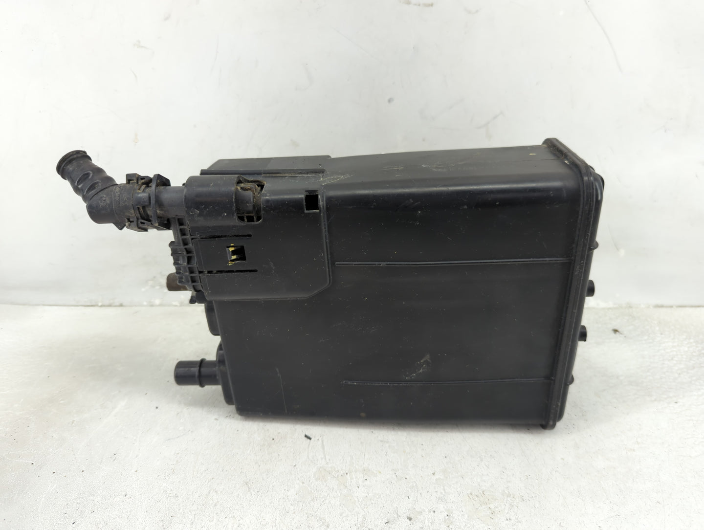 2015 Toyota Corolla Fuel Vapor Charcoal Canister 1429582 - Oemusedautoparts1.com