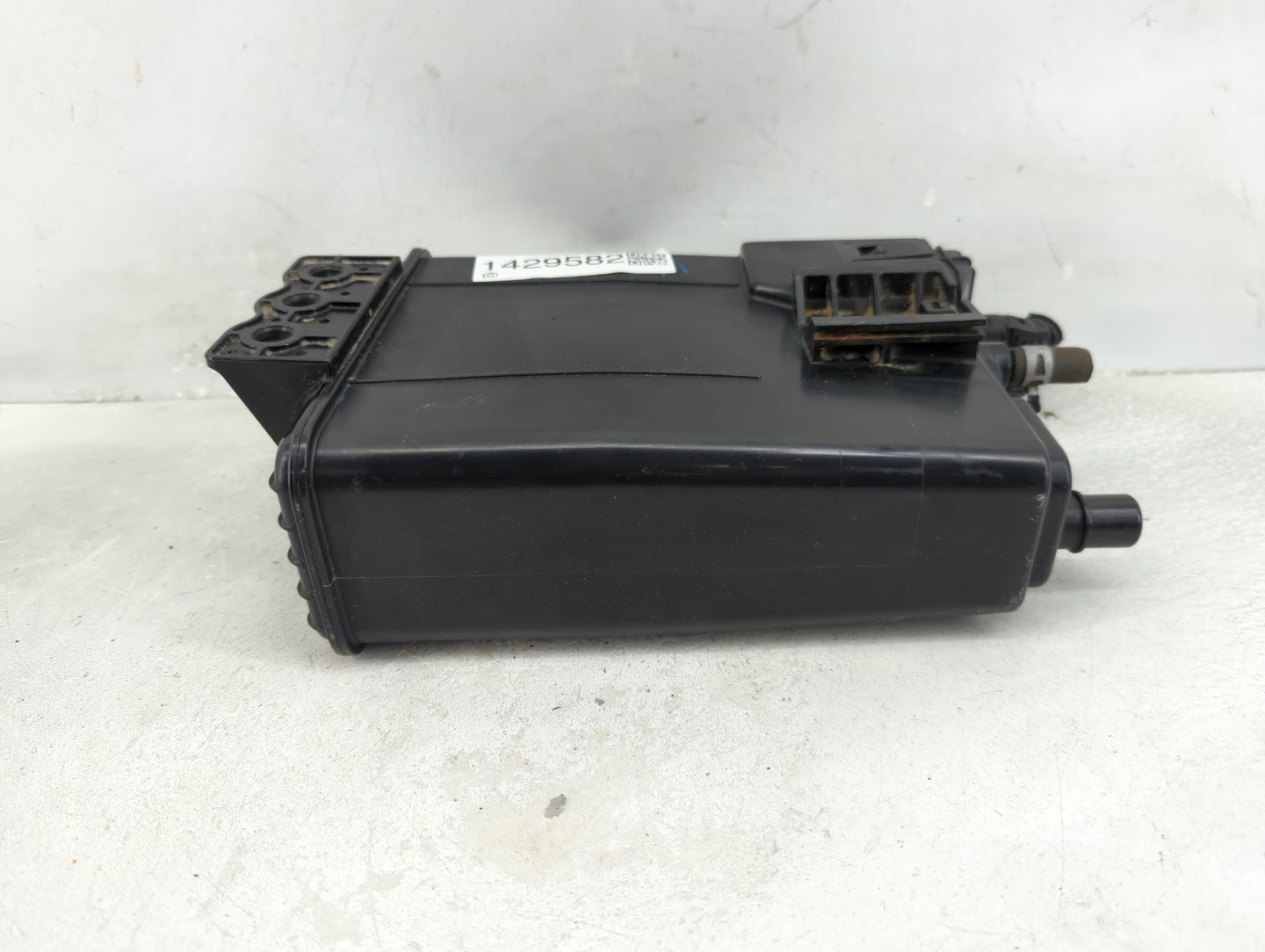 2015 Toyota Corolla Fuel Vapor Charcoal Canister 1429582 - Oemusedautoparts1.com