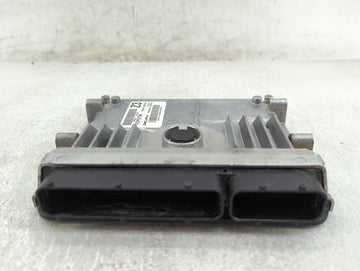2015 Toyota Corolla PCM Engine Control Computer ECU ECM PCU OEM P/N:28447011 89661-0Z630 Fits OEM Used Auto Parts - Oemuseda
