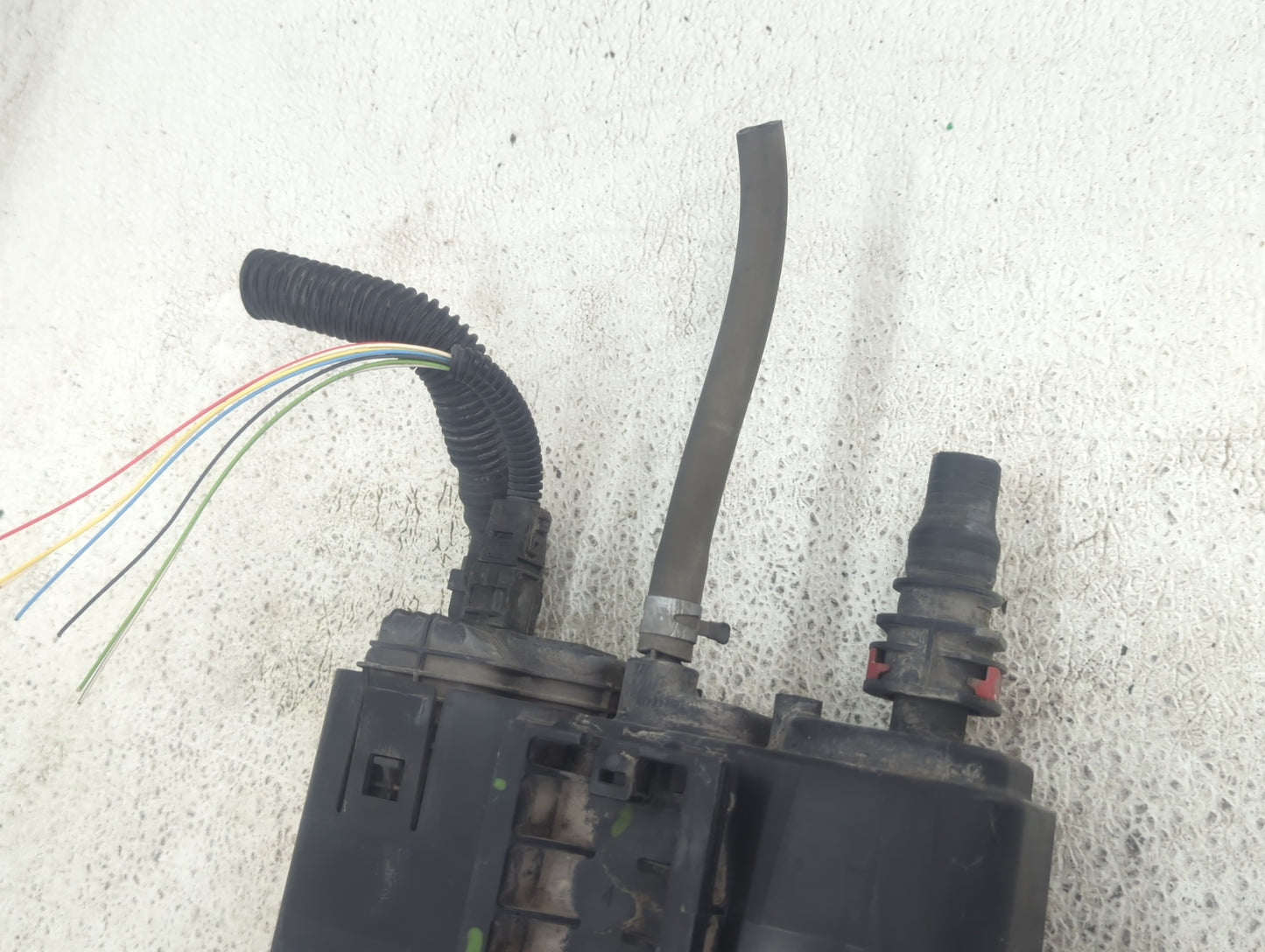 2015 Toyota Corolla Fuel Vapor Charcoal Canister 1436862 - Oemusedautoparts1.com