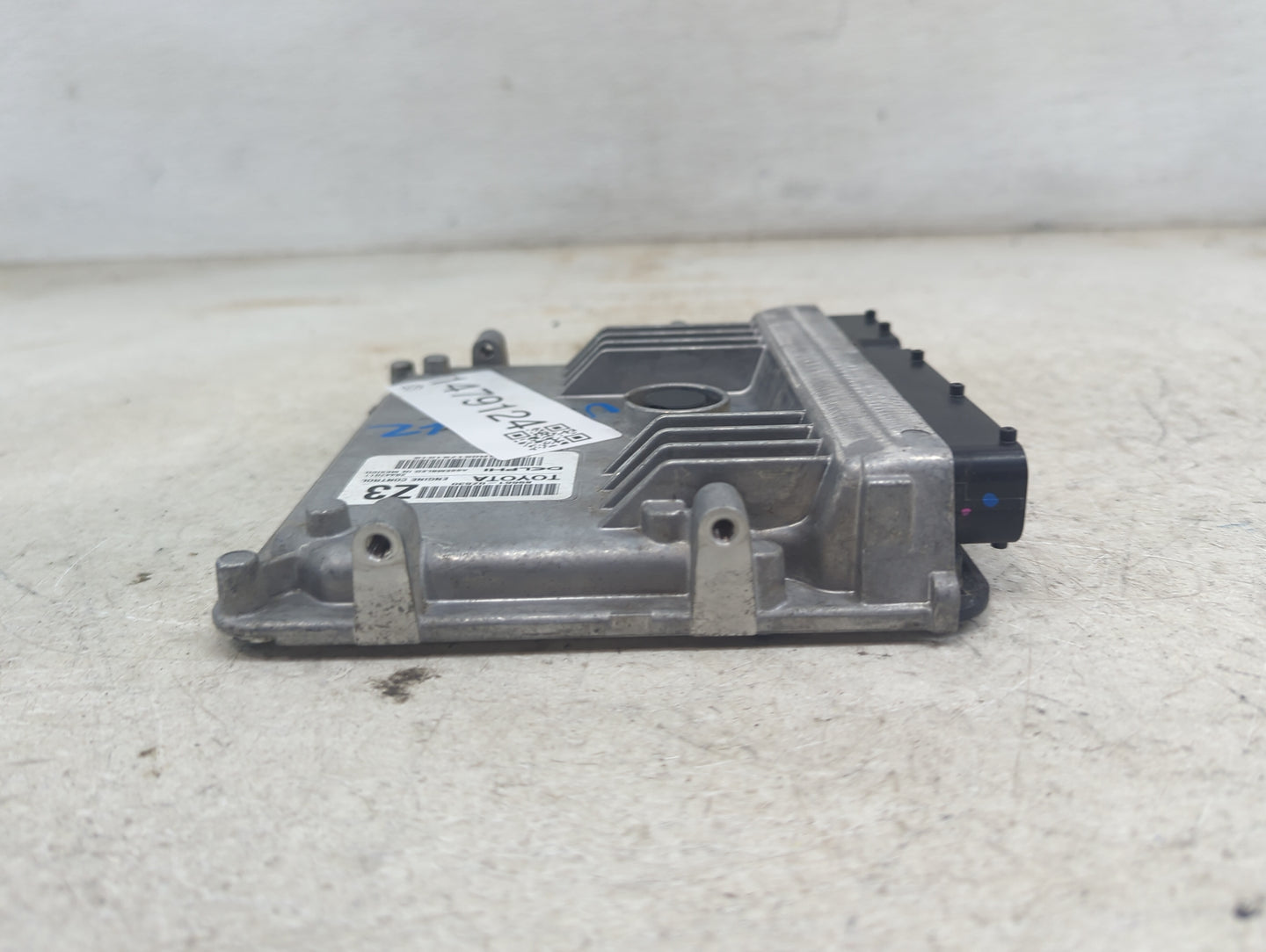 2015-2016 Toyota Corolla PCM Engine Control Computer ECU ECM PCU OEM P/N:89661-0Z630 28447011 Fits Fits 2015 2016 OEM Used A