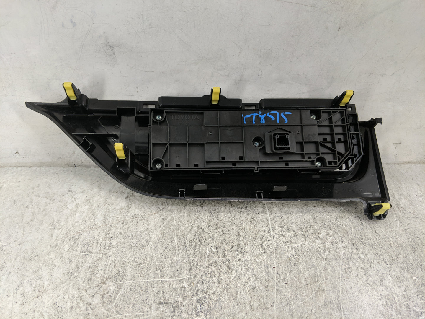 2014-2016 Toyota Corolla Climate Control Module Temperature AC/Heater Replacement P/N:832-6640 55900-02500 Fits OEM Used Aut