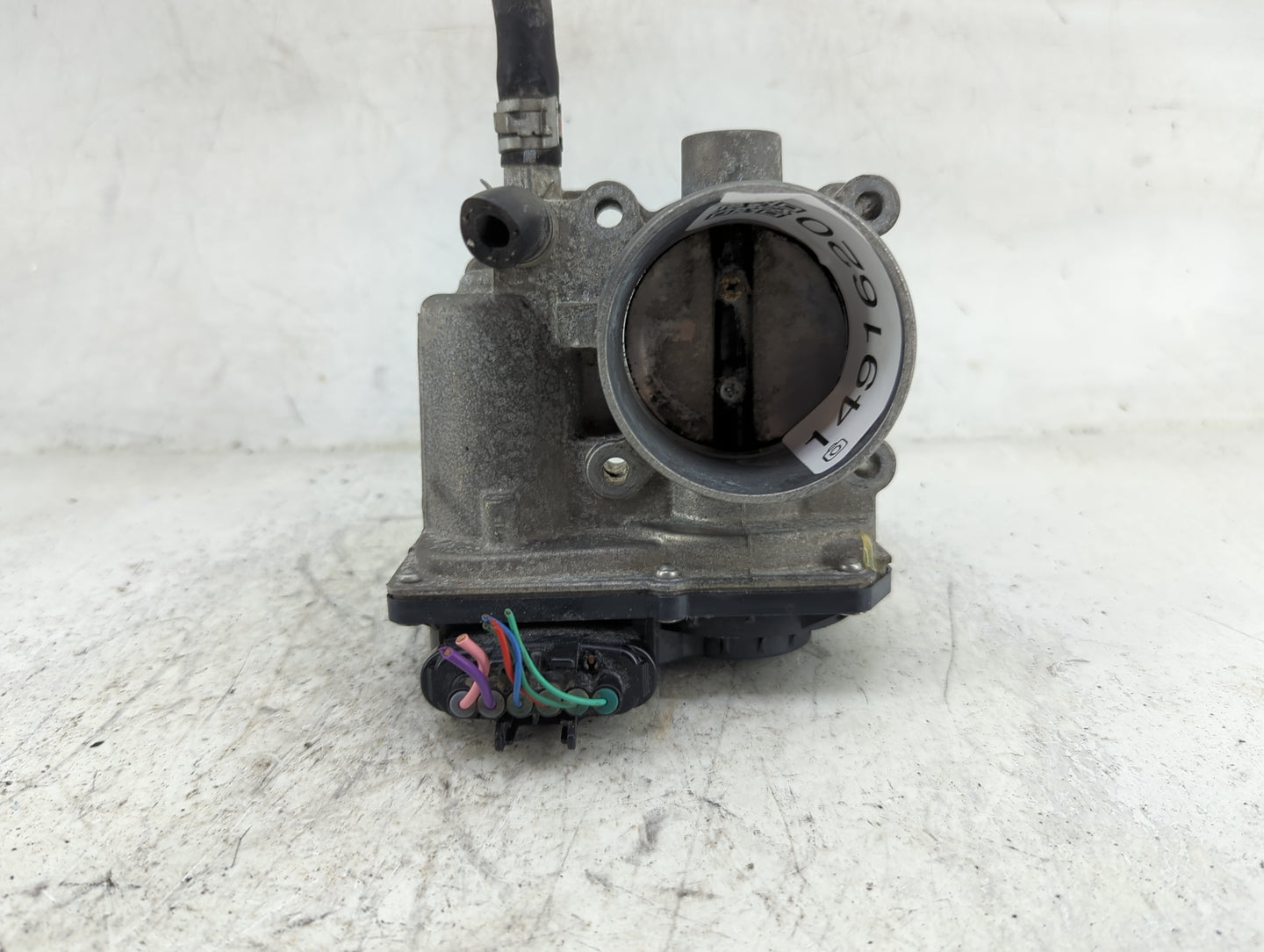 2011-2019 Toyota Corolla Throttle Body P/N:22030-0T080 Fits Fits 2011 2012 2013 2014 2015 2016 2017 2018 2019 OEM Used Auto 