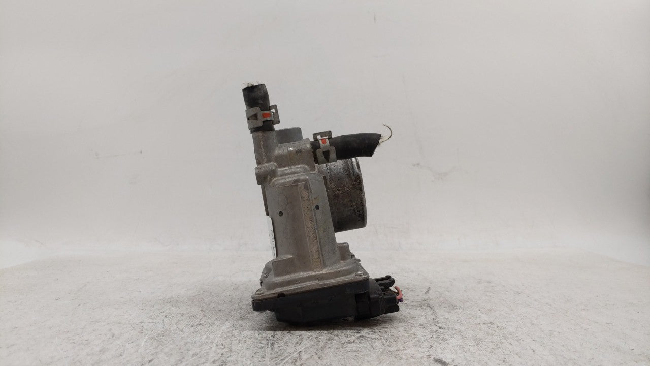 2011-2018 Toyota Corolla Throttle Body P/N:22030-0T080 Fits Fits 2011 2012 2013 2014 2015 2016 2017 2018 OEM Used Auto Parts
